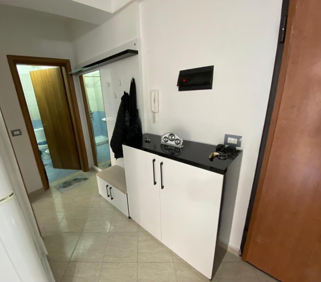 Liam Apartments Влёра Экстерьер фото