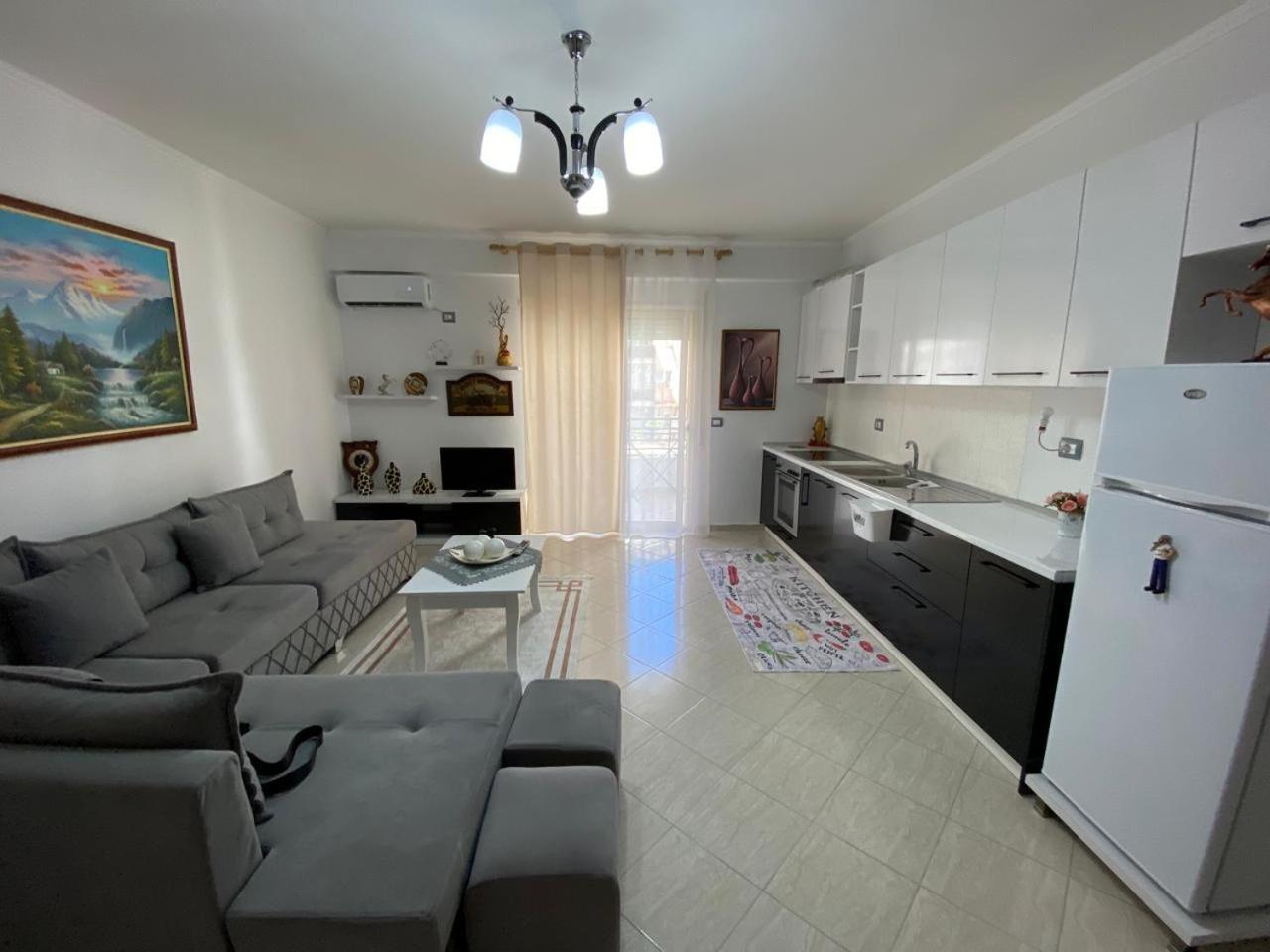 Liam Apartments Влёра Экстерьер фото