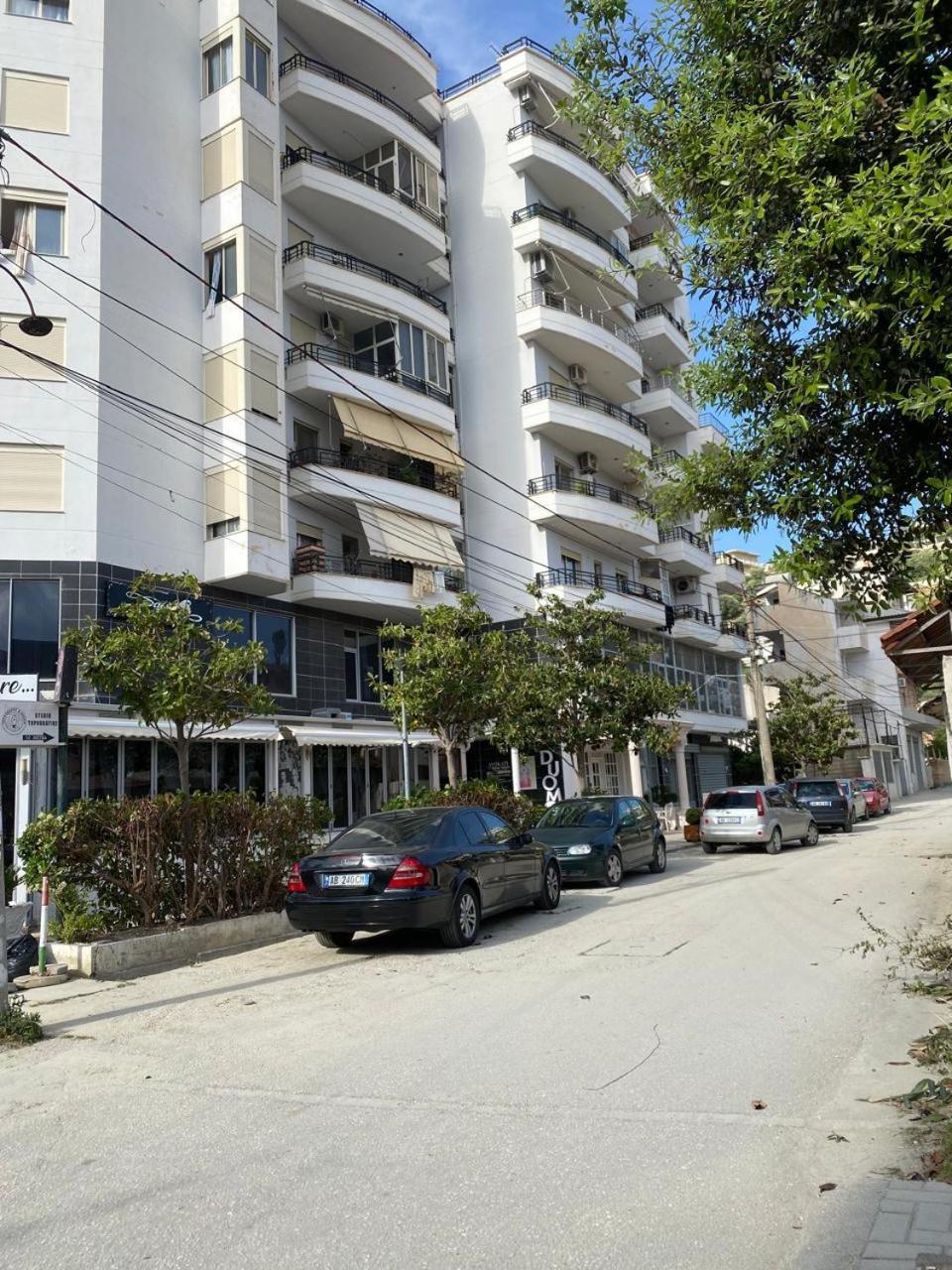 Liam Apartments Влёра Экстерьер фото